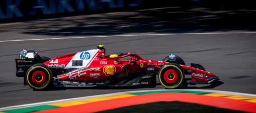 F1 Ferrari No. 44 driven by Hamilton – motorsport photography by Junrui Ye