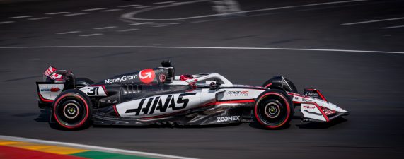 F1 Haas No. 31 with Ocon – motorsport photography by Junrui Ye