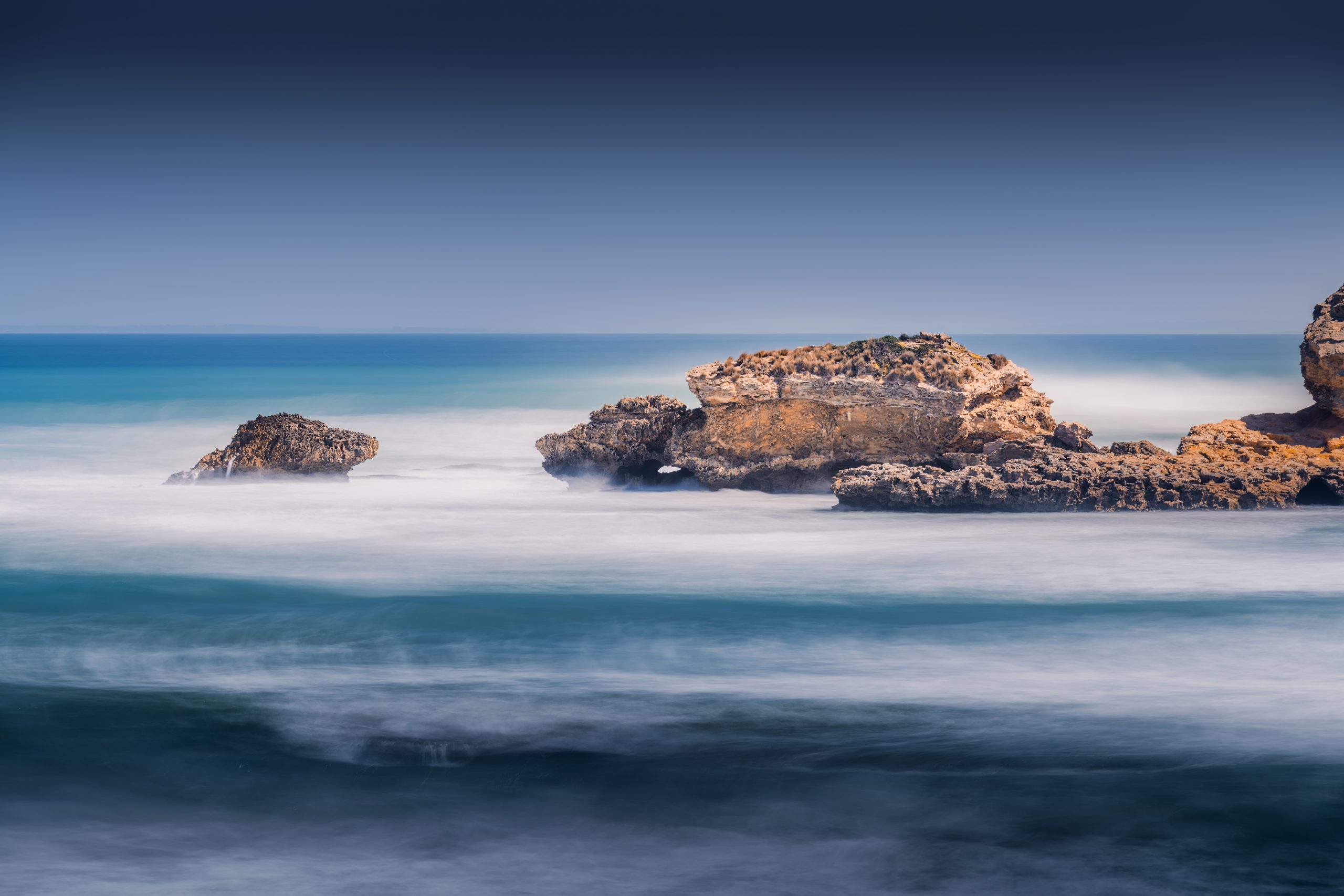 Sea Rock – landscape photography by Junrui Ye