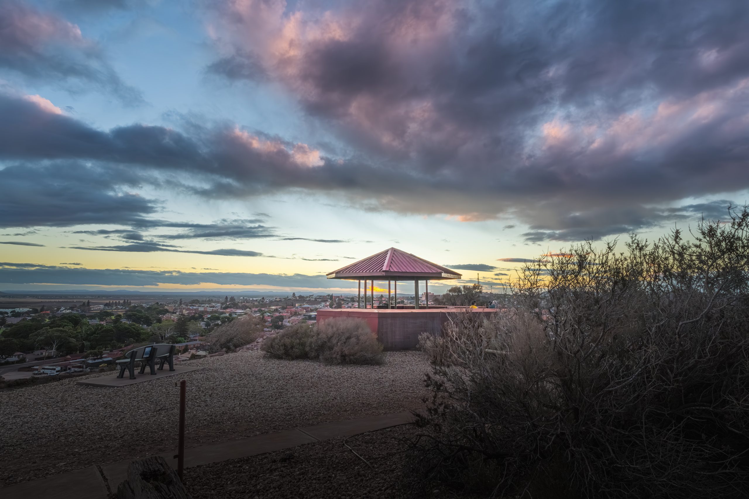 Hummock Hill Lookout – landscape photography by Junrui Ye