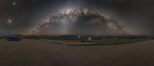 Milky Way Panorama over Hucks Lookout – Astrophotography by Junrui Ye Wide-field panorama of the Milky Way captured from Hucks Lookout, South Australia – astrophotography by Junrui Ye