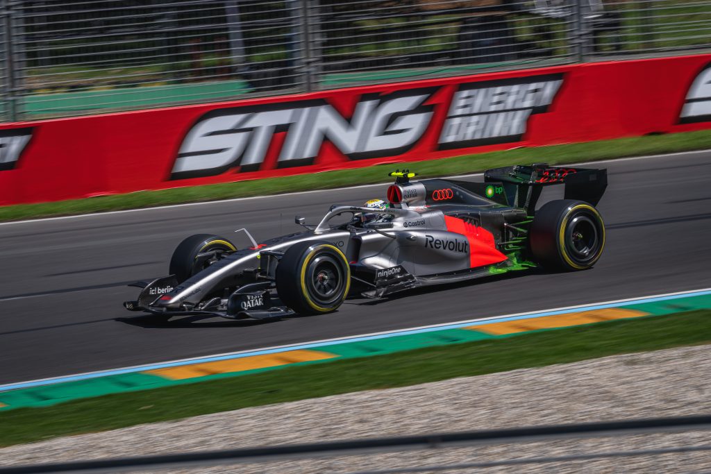 Gabriel Bortoleto driving Formula 1 car during Melbourne race